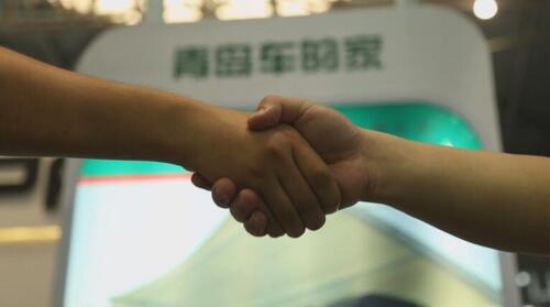 mais recente caso da empresa sobre Car Home Garage Co., Ltd participou da Exposição Internacional de Equipamentos de Estacionamento de Xangai