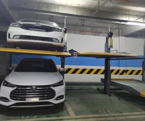 Sistema de elevação hidráulica subterrânea para estacionamento de automóveis